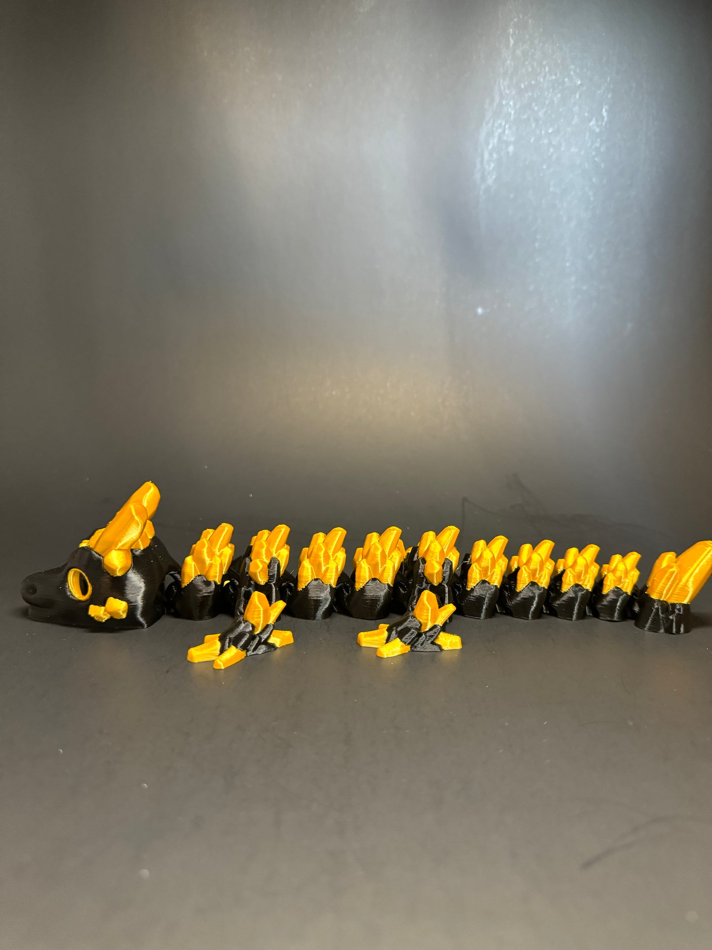 Mystic Gold & Black Articulating Dragon – A 3D-Printed Fantasy Treasure
