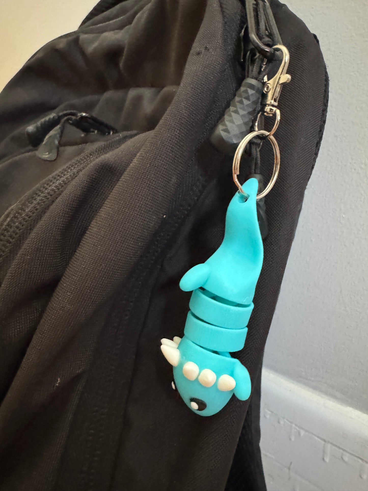 Alice the Axolotl – 3D Printed Flexible Fidget Toy (Keychain or Fridge Magnet)