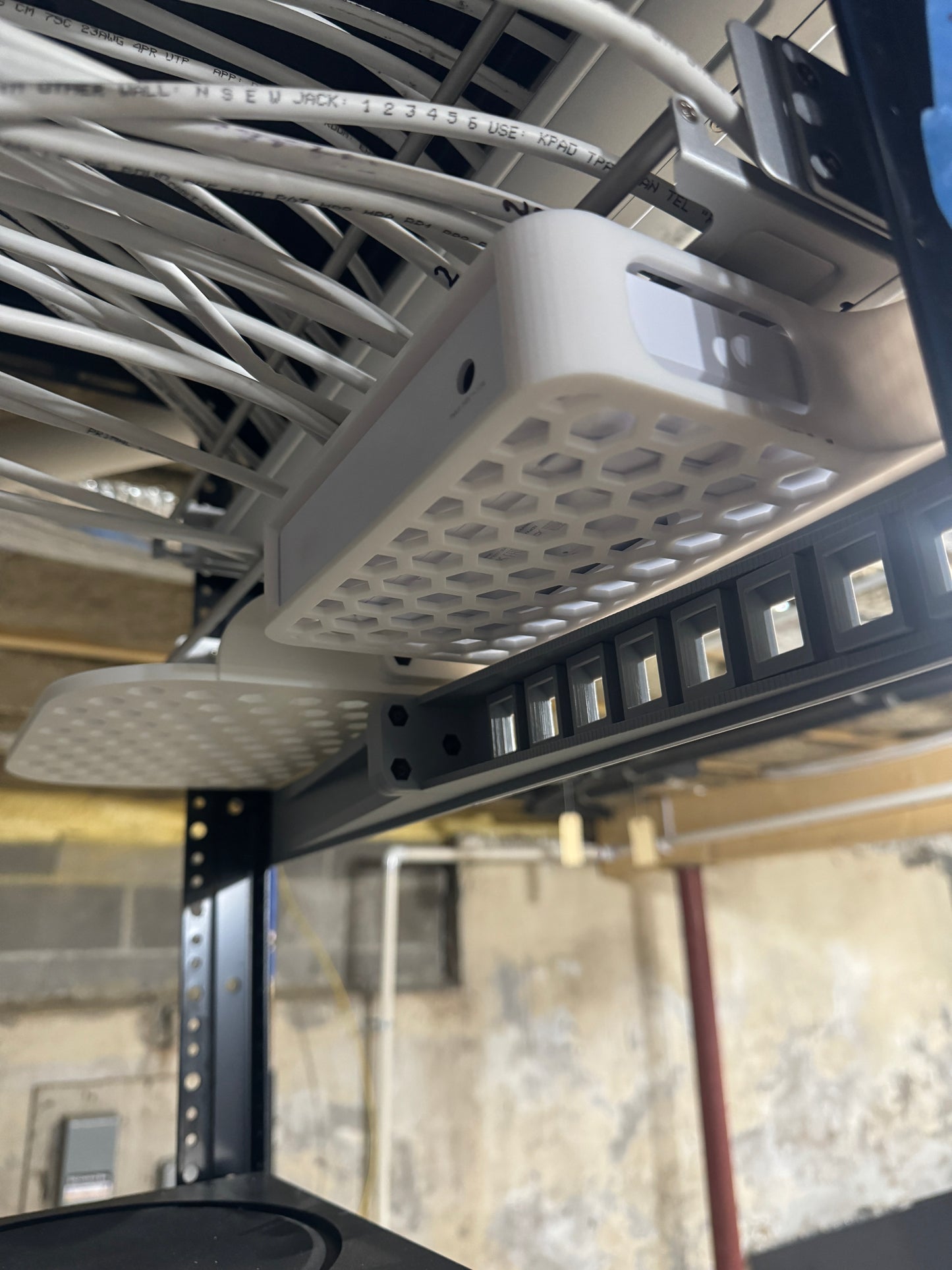 19" Rack Mount Modular Patch Panel (8 Ports)