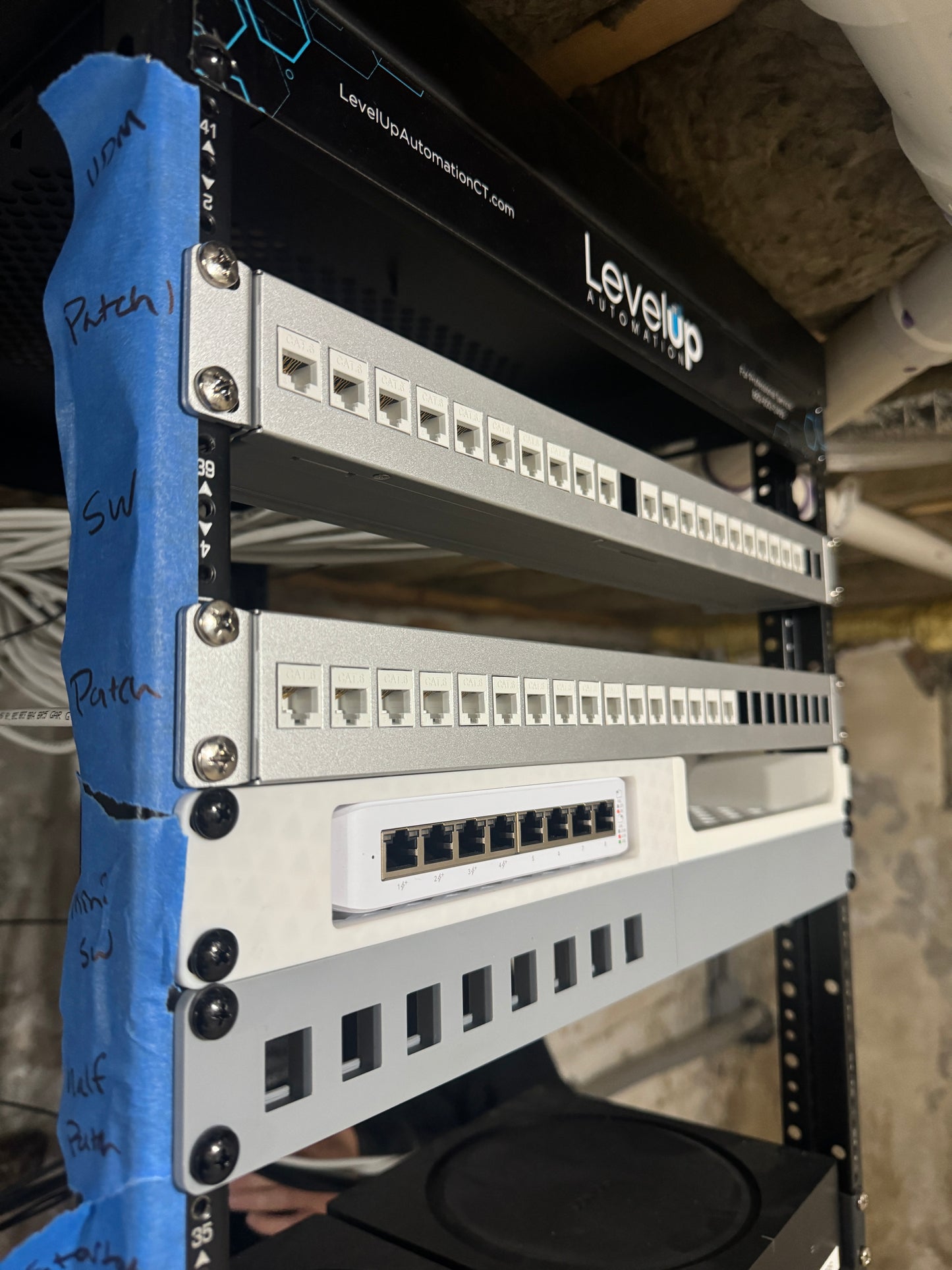 19" Rack Mount Modular Patch Panel (8 Ports)